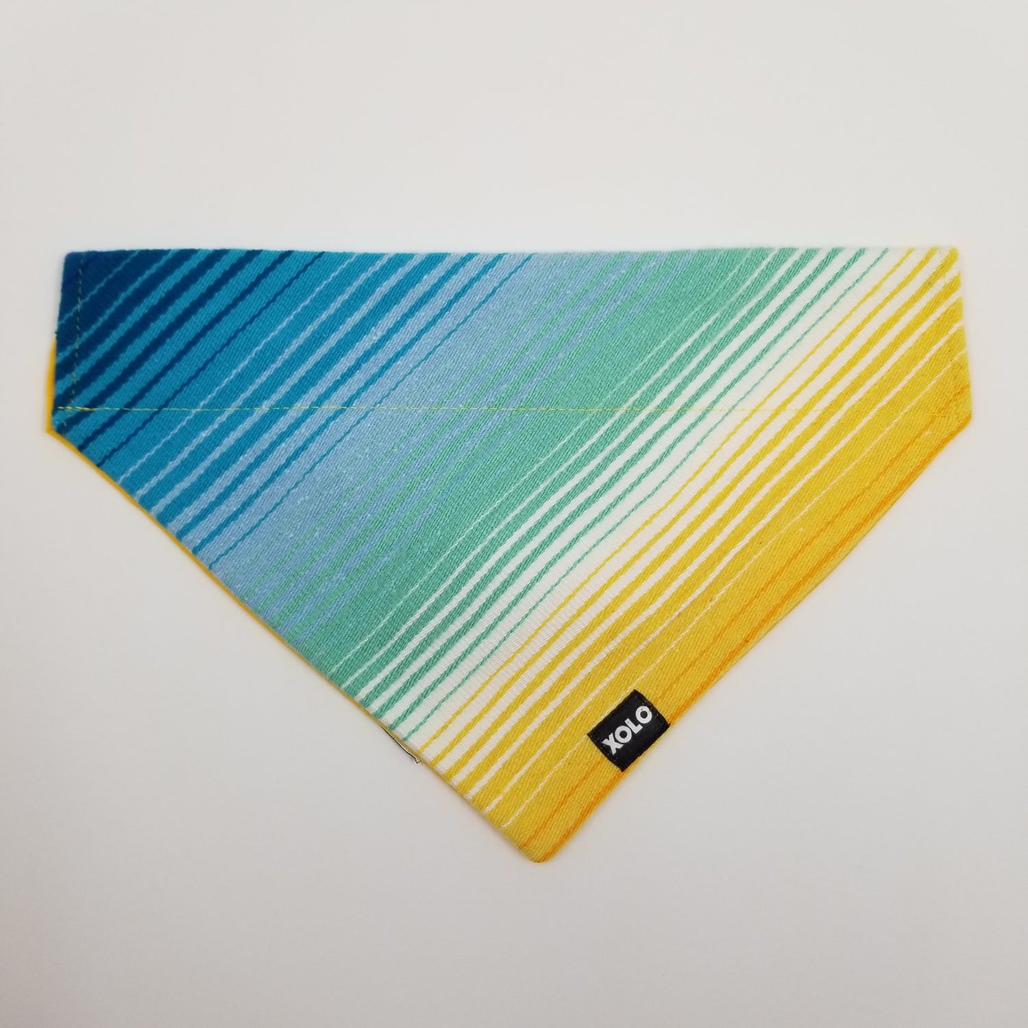 B122 LARGE SARAPE DOG BANDANA RETRO