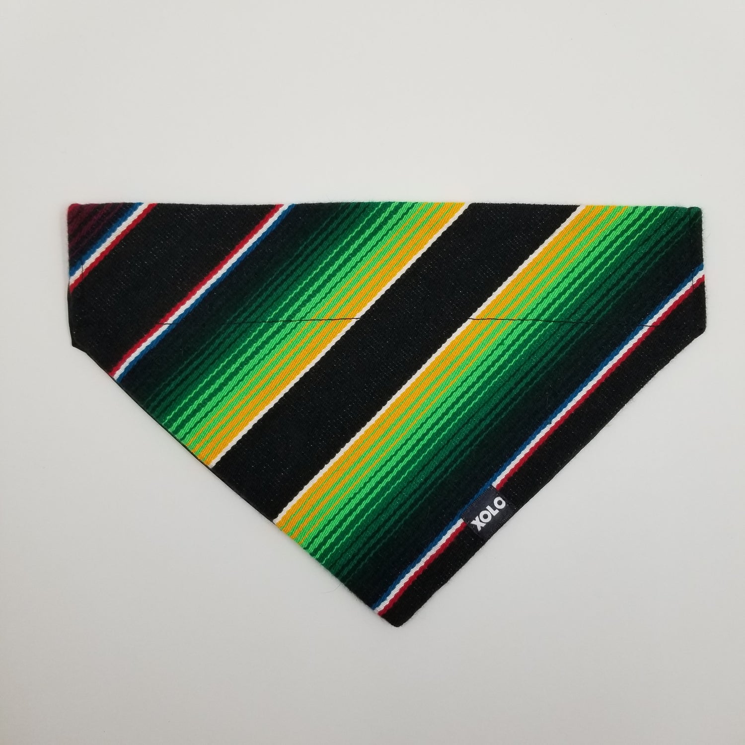B104 LARGE SARAPE DOG BANDANA BLACK