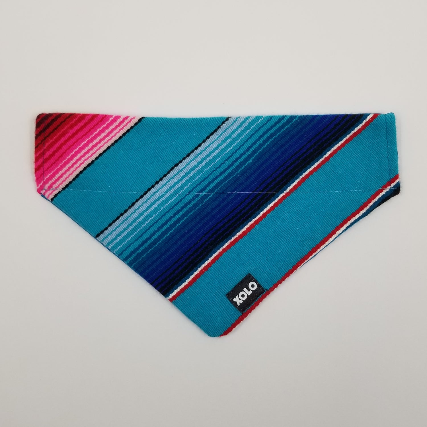 B222 MEDIUM SARAPE DOG BANDANA BLUE