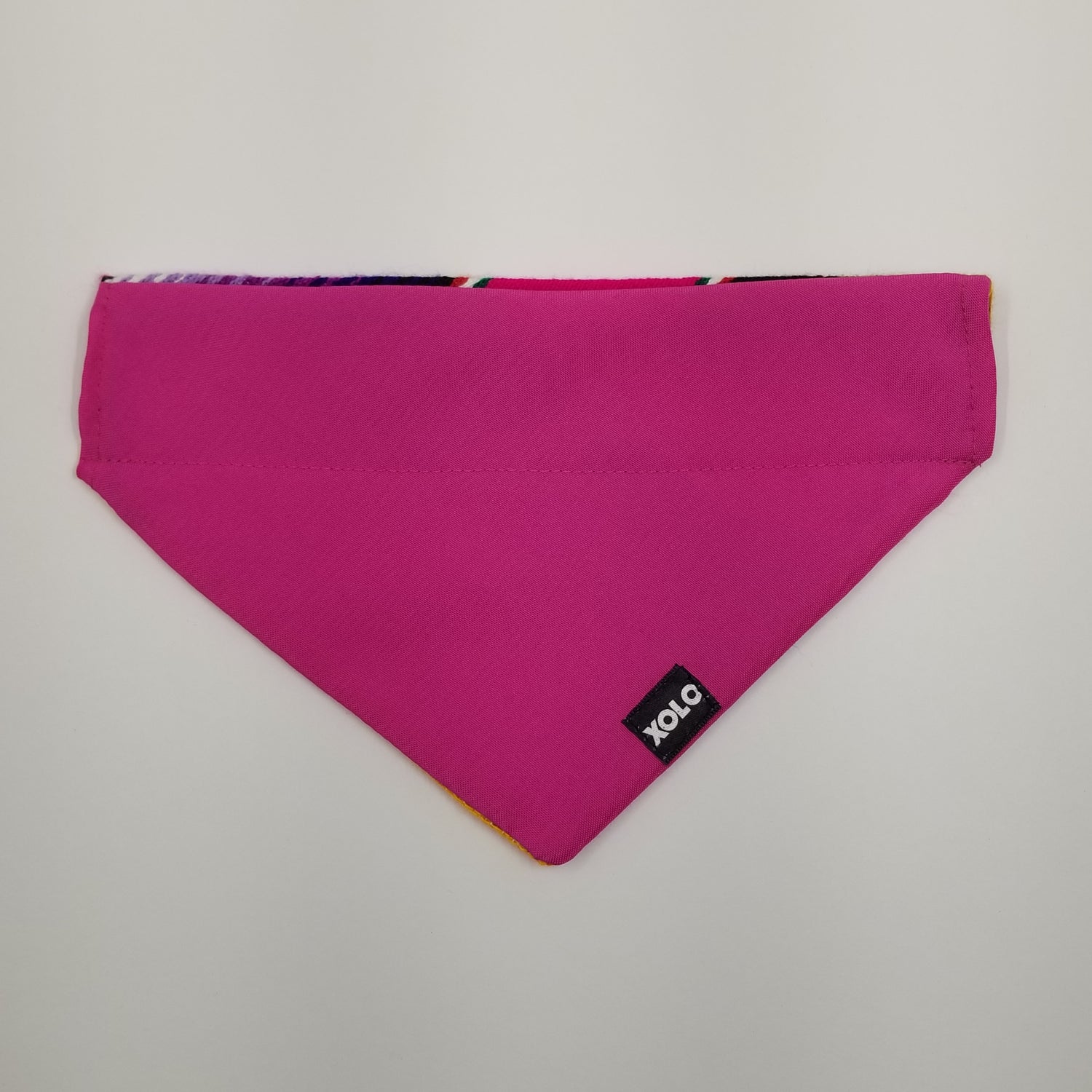 B207 MEDIUM SARAPE DOG BANDANA PINK